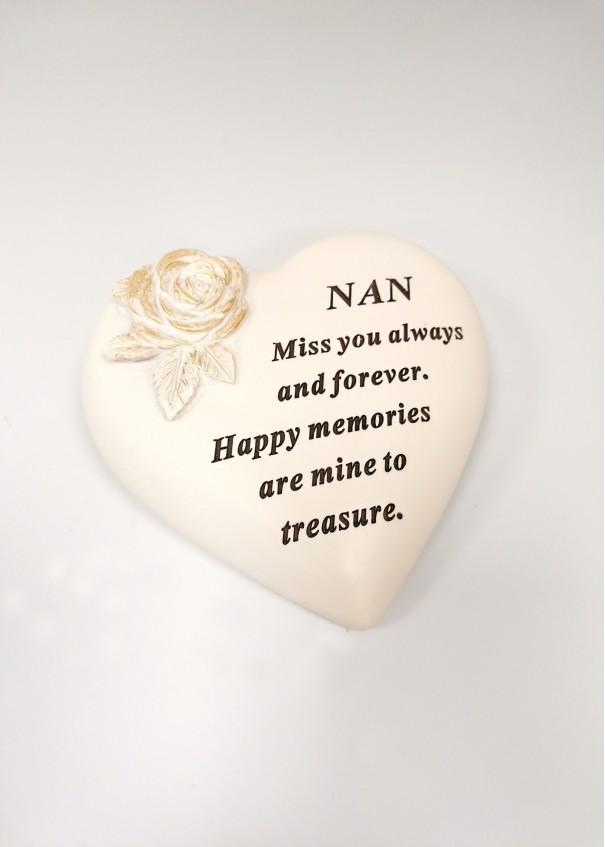 nan cream & gold heart